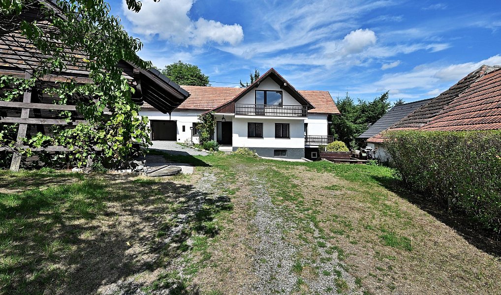 Prodej domu 250 m² s pozemkem 885 m², Milešov – náhled fotky 12