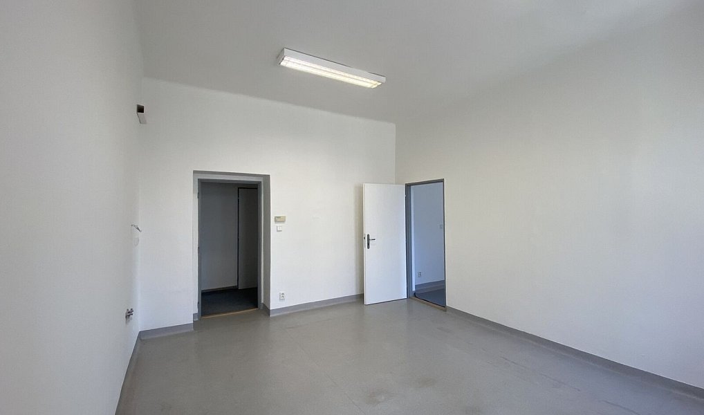 Prodej nájemního domu, činžáku 615 m², Ostrava – náhled fotky 9