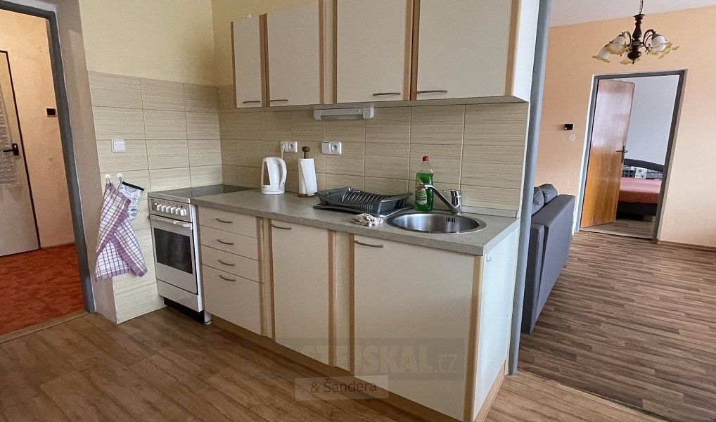 Prodej domu 342 m² s pozemkem 744 m², Velešín – náhled fotky 21