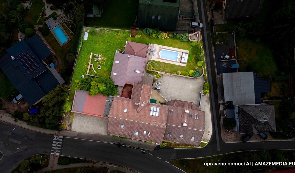 Prodej domu 850 m² s pozemkem 1 600 m², Nový Bor – náhled fotky 10