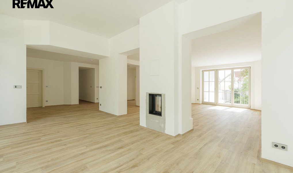 Prodej bytu 5+1 191 m², Praha – náhled fotky 4