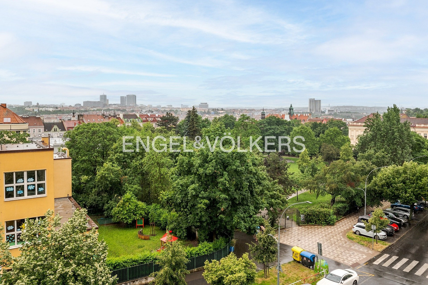 Pronájem bytu 2+kk 60 m² — photo 3