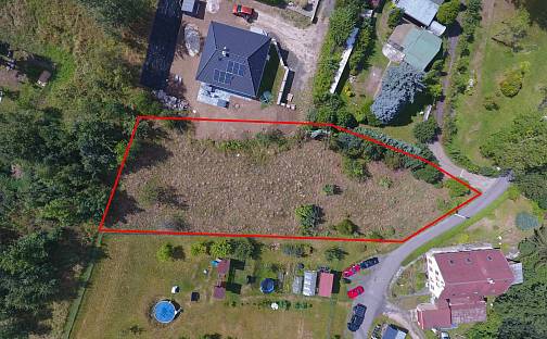 Prodej stavebního pozemku 1 660 m²