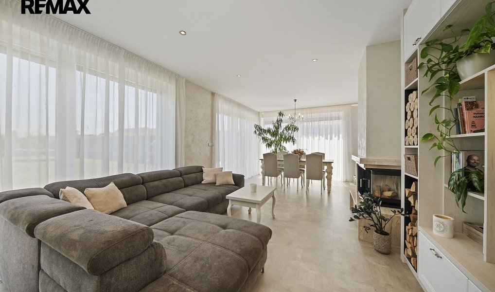 Prodej domu 176 m² s pozemkem 1 000 m², Kupařovice – náhled fotky 4