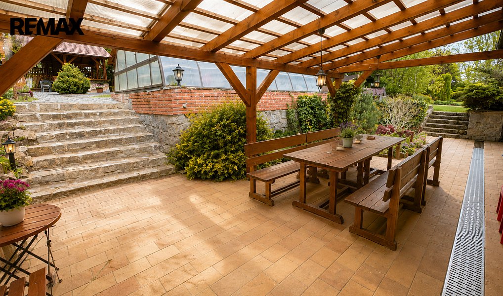 Prodej ubytovacího objektu 474 m², Litohošť – náhled fotky 25