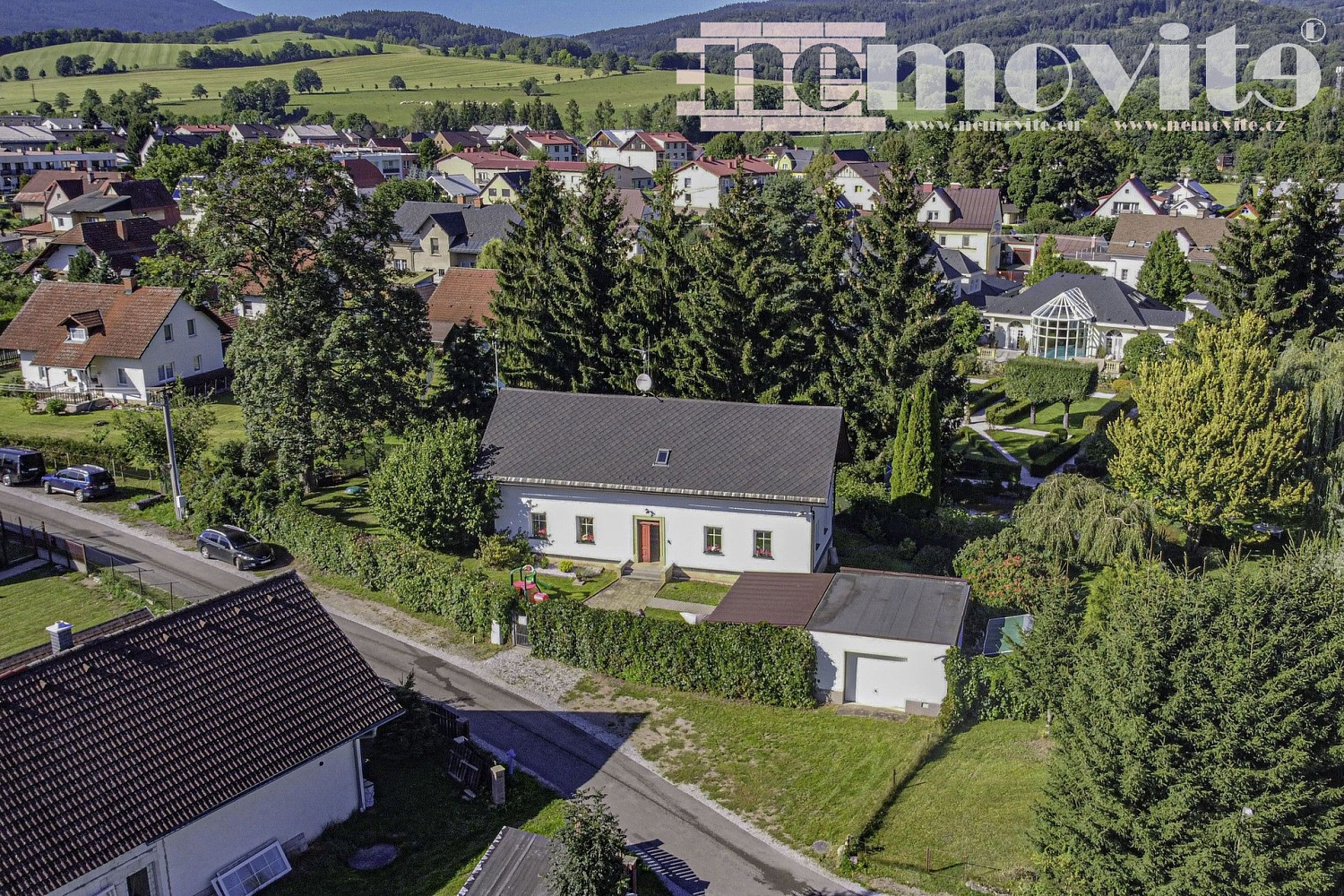 Prodej domu 140 m² s pozemkem 825 m² – fotografie 2