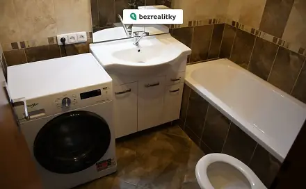 Prodej bytu 2+kk 40 m², Slovácká, Břeclav