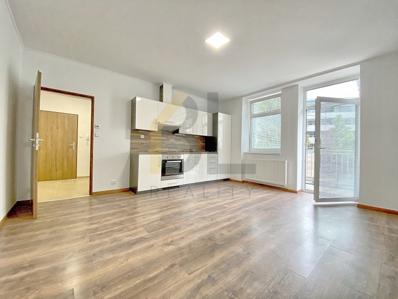 Prodej nájemního domu, činžáku 540 m² – fotografie 2