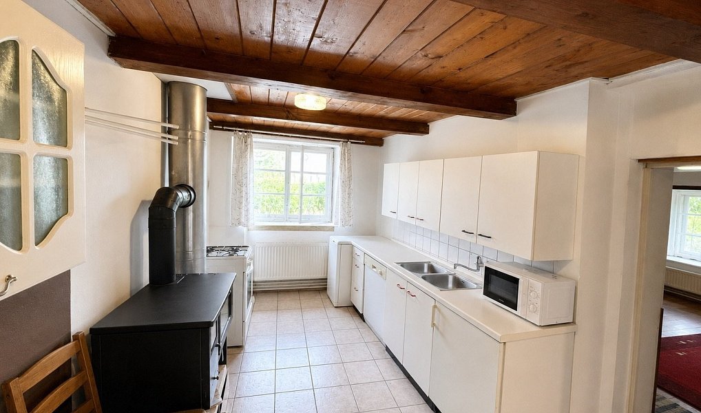 Pronájem bytu 3+1 127 m², Dešov – náhled fotky 6