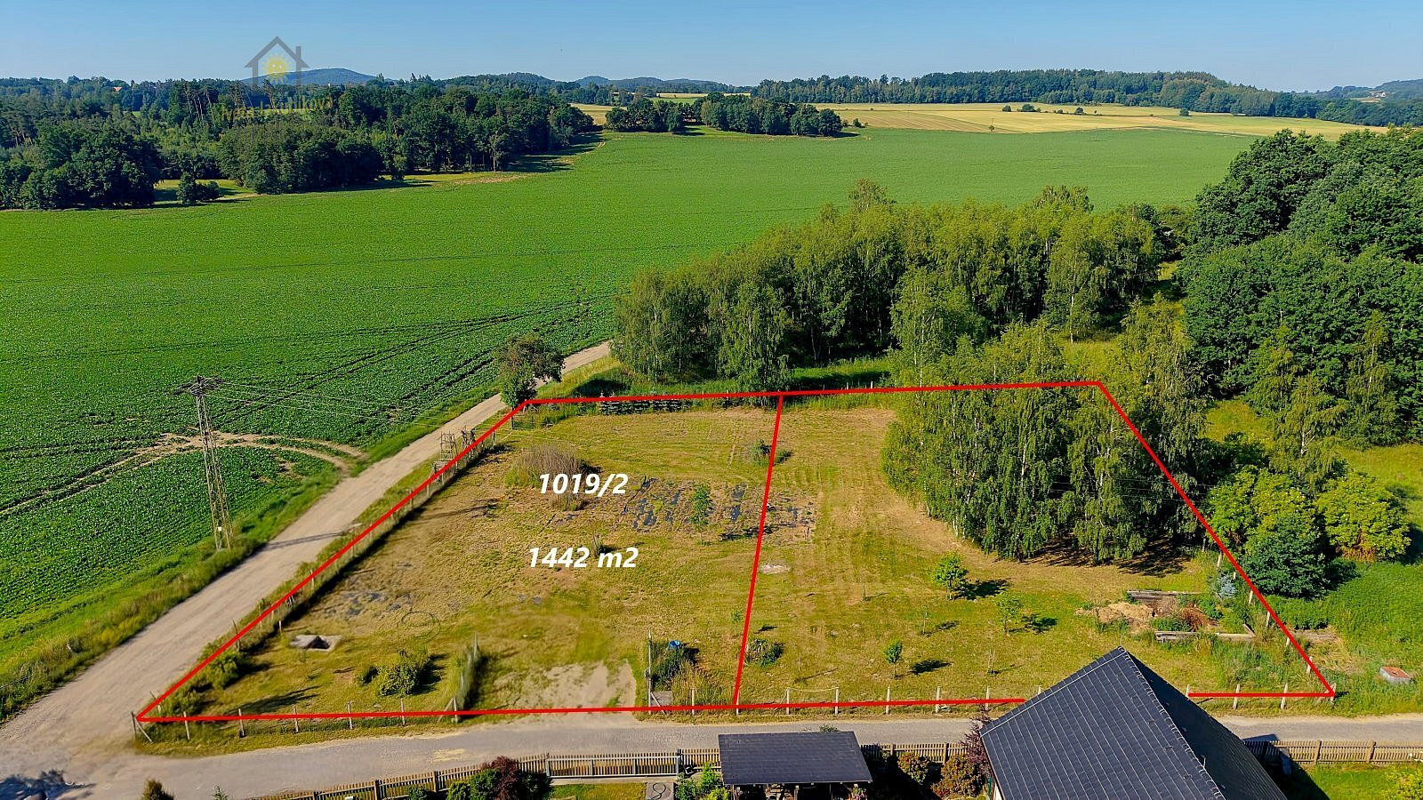 Prodej stavebního pozemku 1 442 m² – fotografie 3