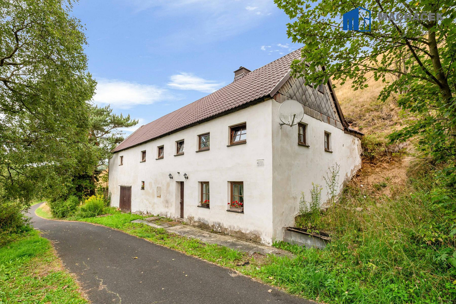 Prodej domu 182 m² s pozemkem 184 m²