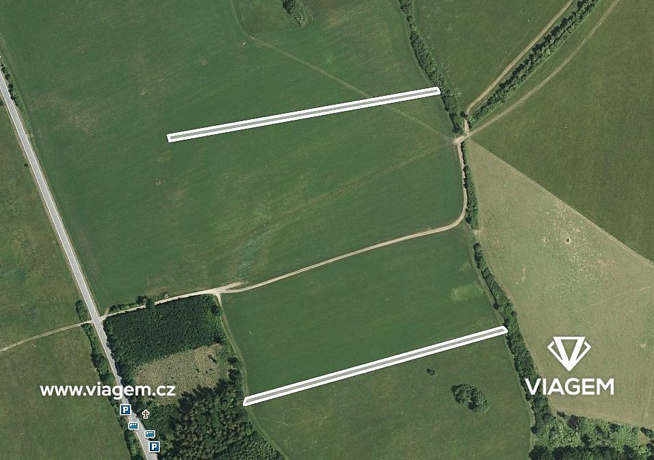 Prodej pole 2 453 m²