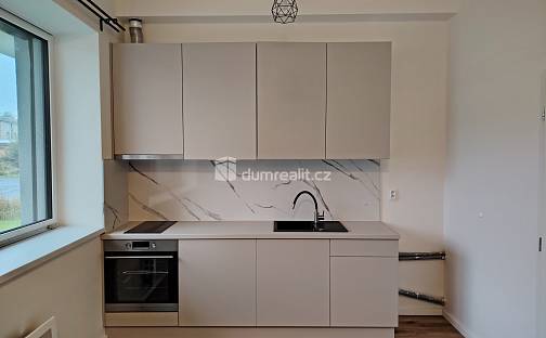 Pronájem bytu 1+kk 20 m², Zelená, Děčín - Děčín III-Staré Město