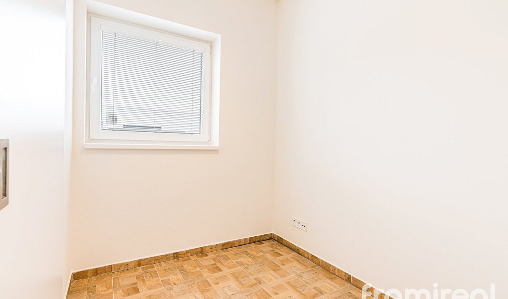 Prodej bytu 3+kk 79 m², Znojmo – náhled fotky 9