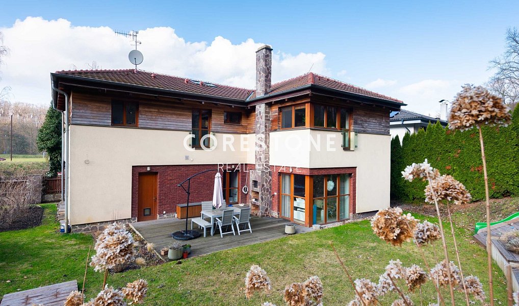 Prodej domu 184 m² s pozemkem 778 m², Praha – náhled fotky 3