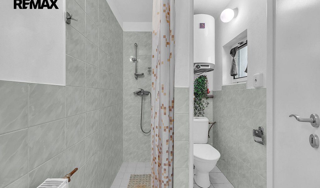 Prodej chaty/chalupy 151 m² s pozemkem 1 922 m², Dolní Dobrouč – náhled fotky 22