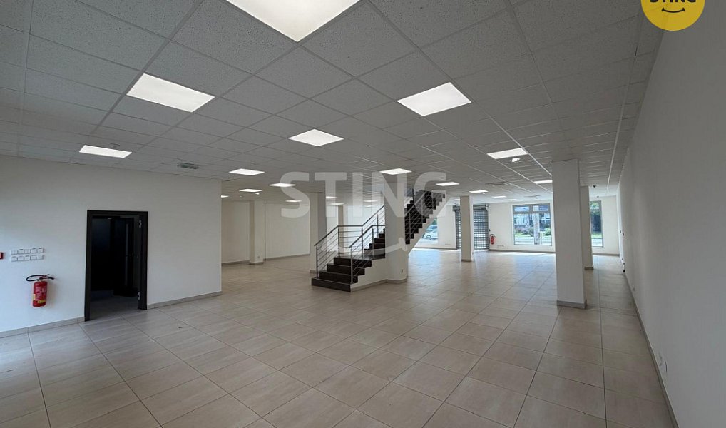 Pronájem obchodních prostor 350 m², Ostrava – náhled fotky 2