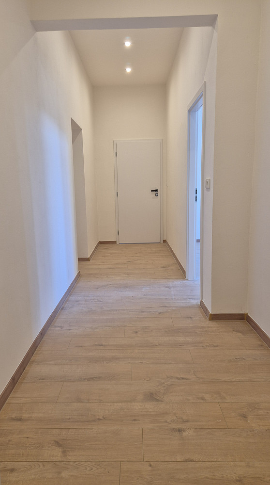Pronájem bytu 2+kk 57 m² — photo 3