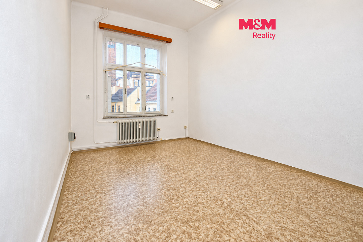 Pronájem obchodních prostor 18 m²