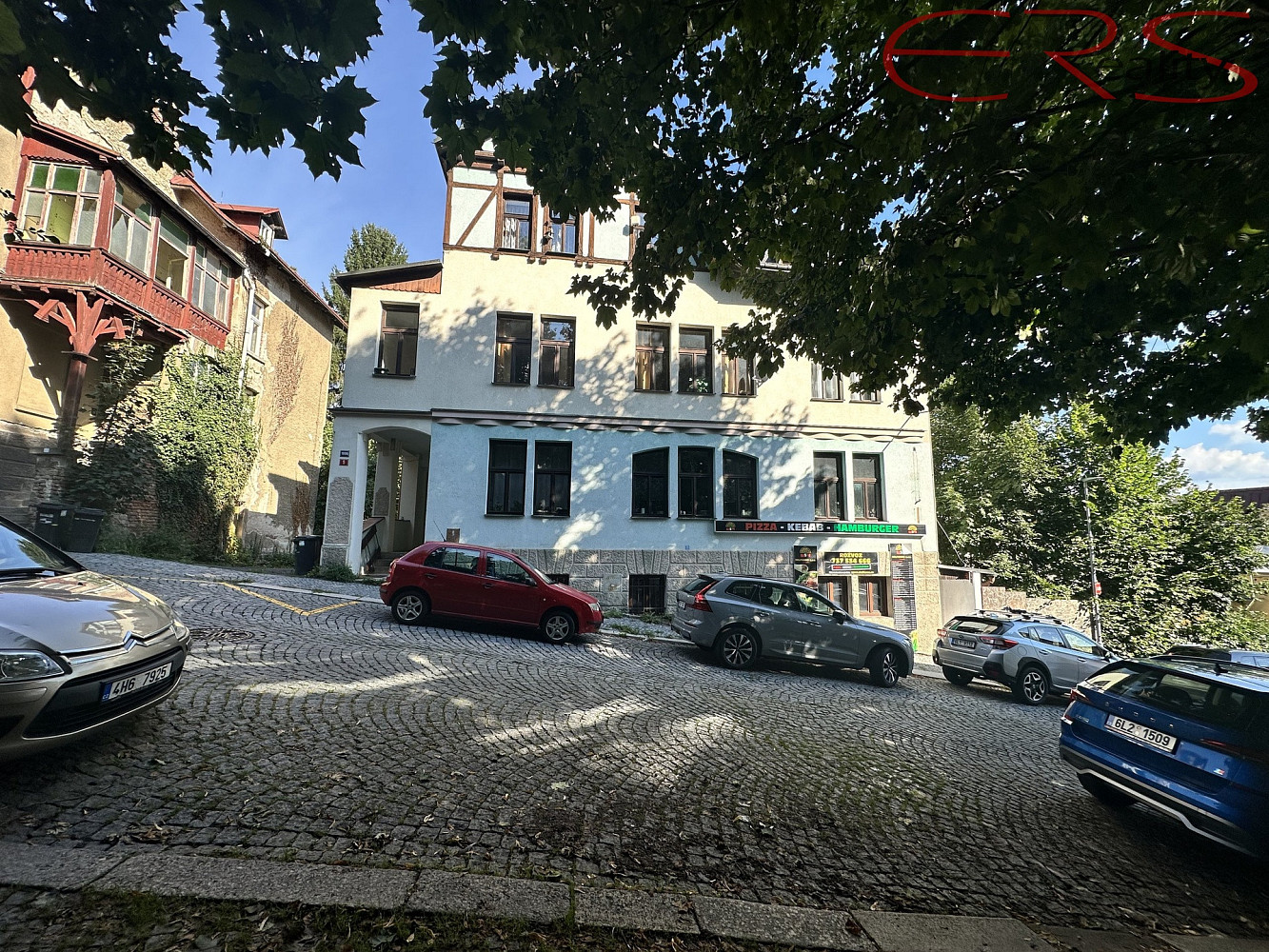 Pronájem obchodních prostor 123 m²