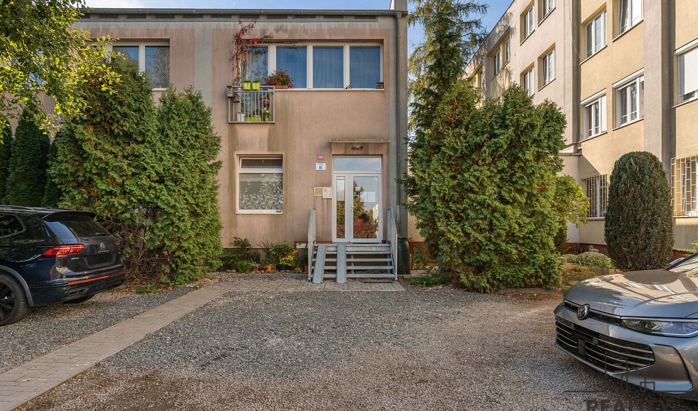 Prodej bytu 1+kk 35 m², Kladno – náhled fotky 9