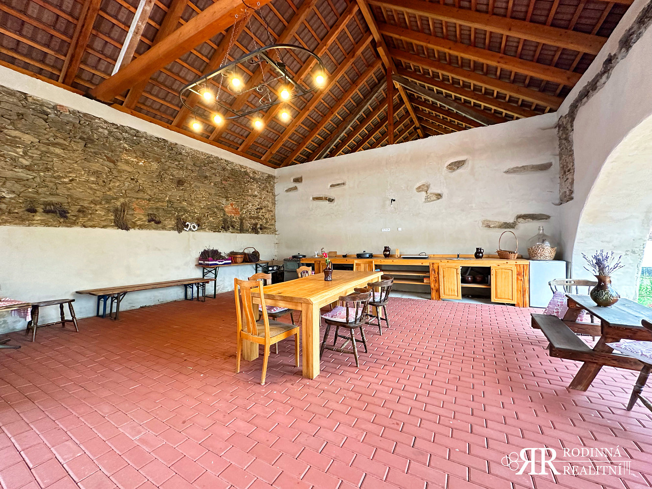 Prodej ubytovacího objektu 750 m² — photo 4