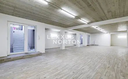 Pronájem kanceláře 130 m²