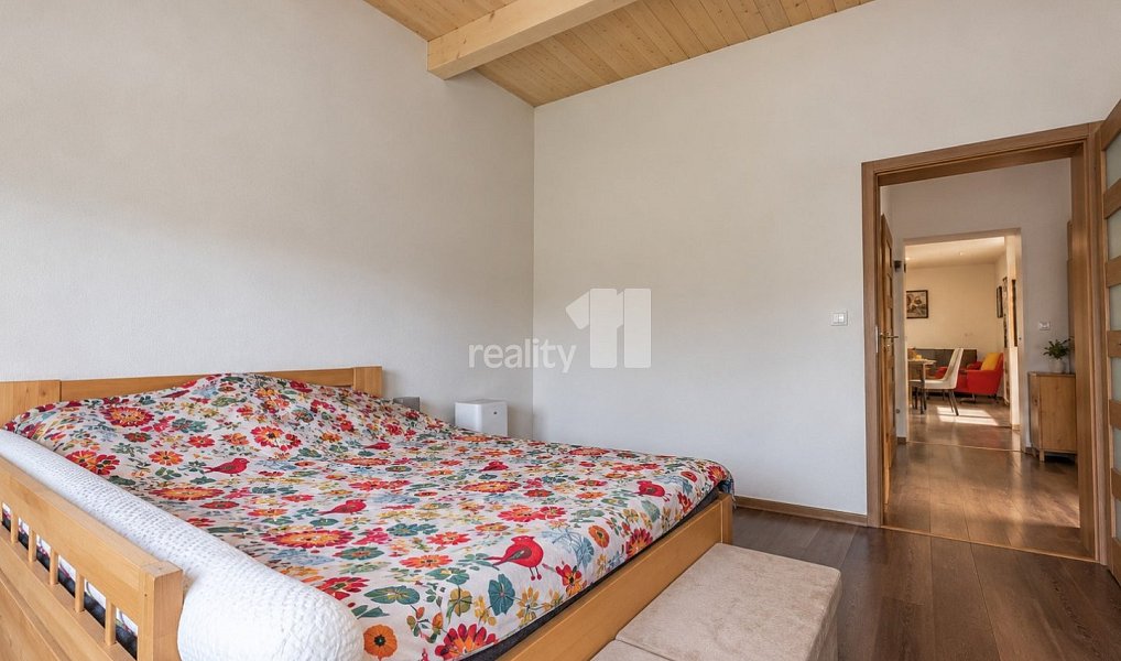 Prodej domu 114 m² s pozemkem 1 800 m², Vinary – náhled fotky 17