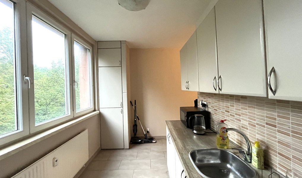 Prodej bytu 3+1 60 m², Třinec – náhled fotky 2