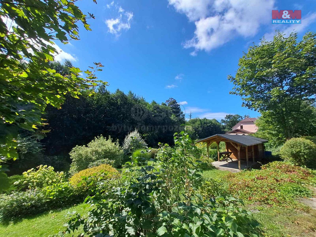 Prodej stavebního pozemku 846 m²