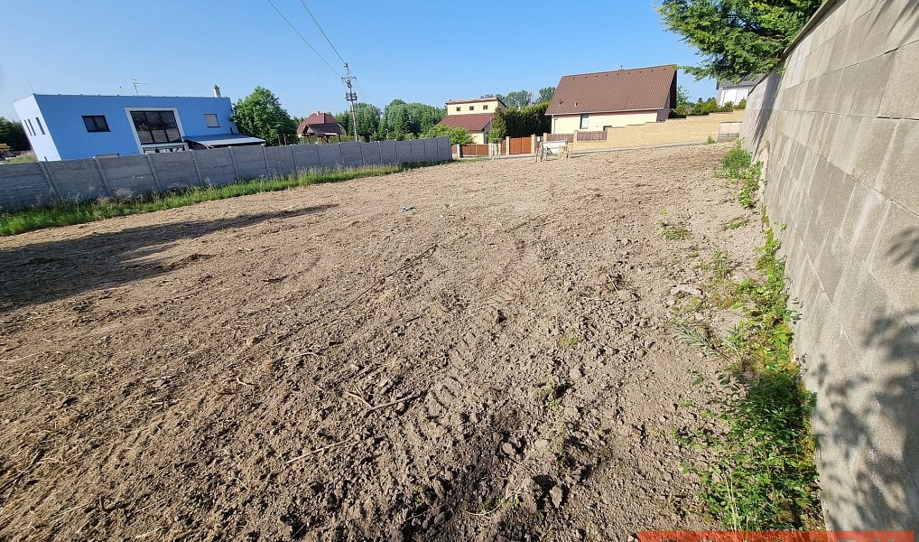 Prodej stavebního pozemku 640 m², Chýně – náhled fotky 3
