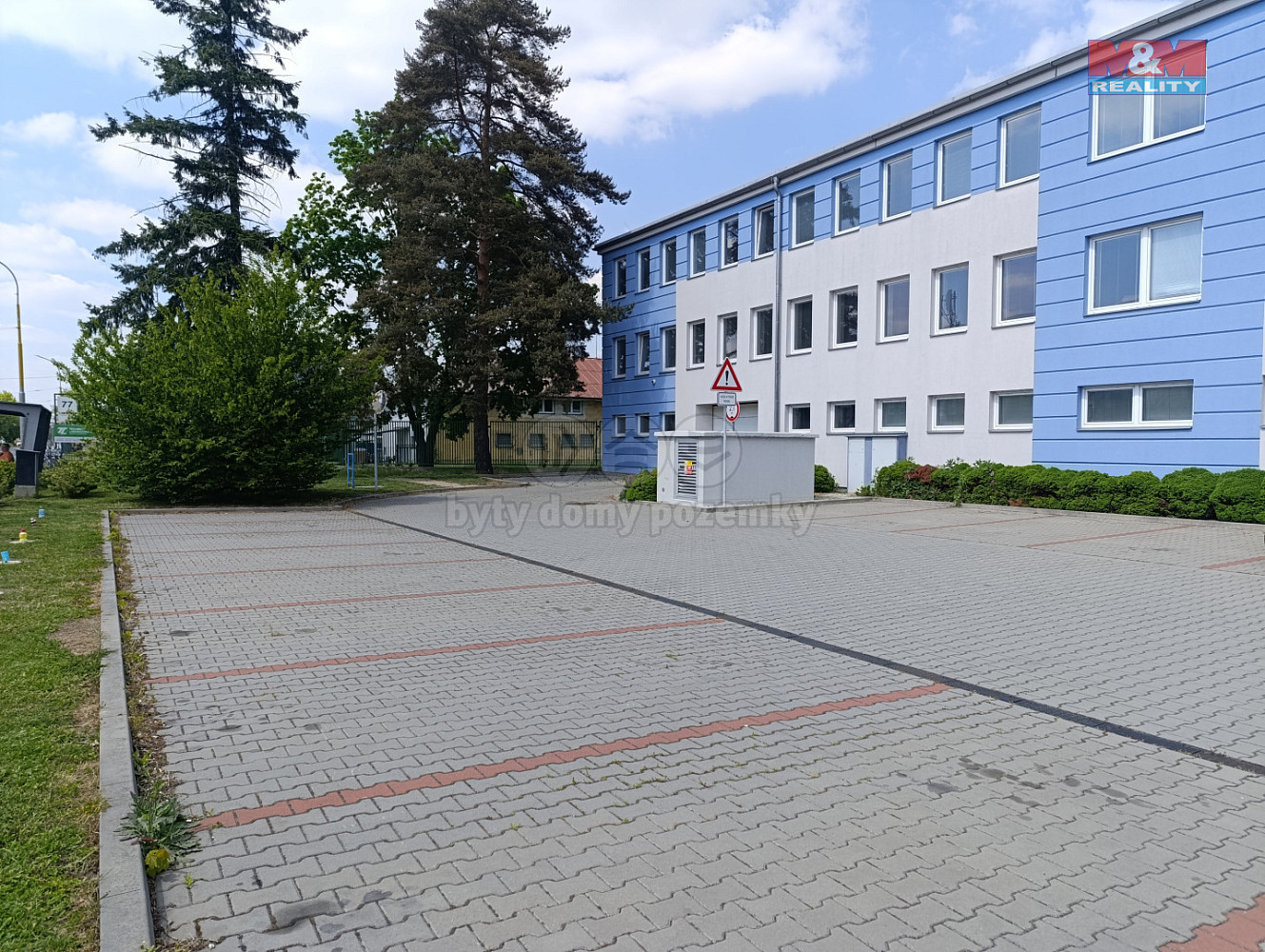 Pronájem parkovacího místa, 11 m2, opava, ul. těšínská — photo 3