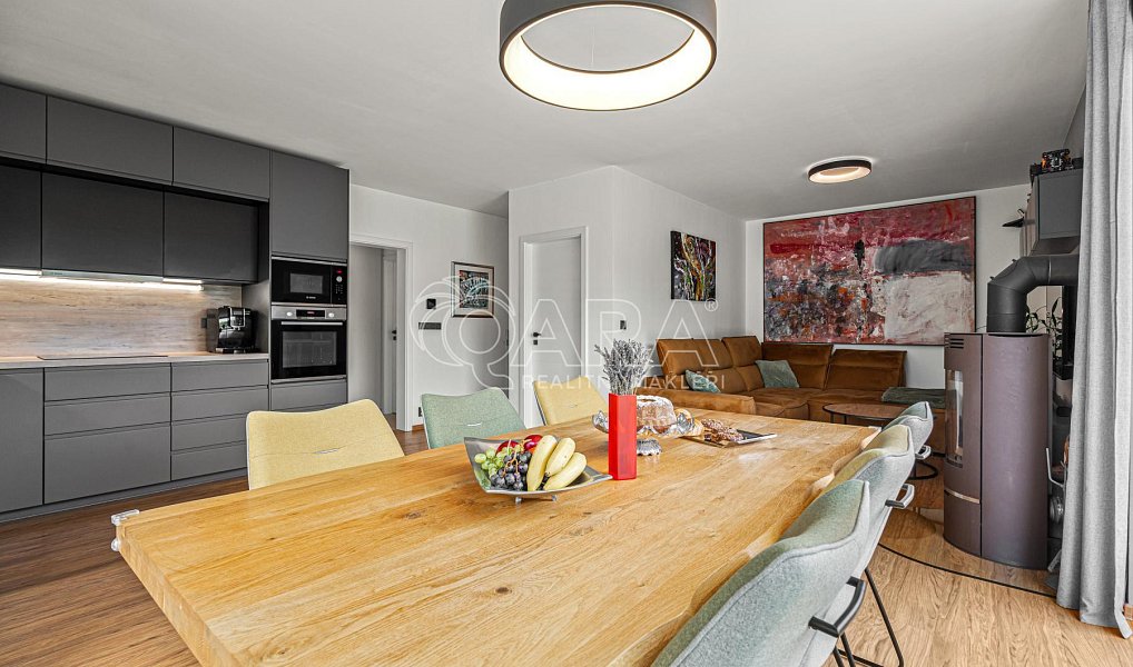 Prodej domu 131 m² s pozemkem 838 m², Kamenice – náhled fotky 7