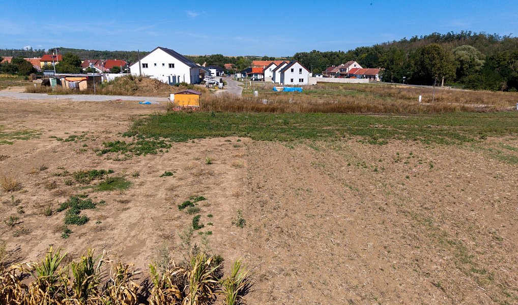 Prodej stavebního pozemku 616 m², Ivančice – náhled fotky 3