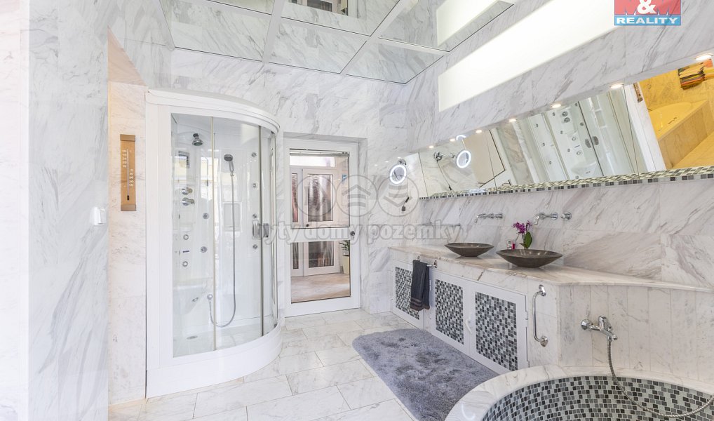 Prodej domu 300 m² s pozemkem 1 821 m², Město Albrechtice – náhled fotky 4