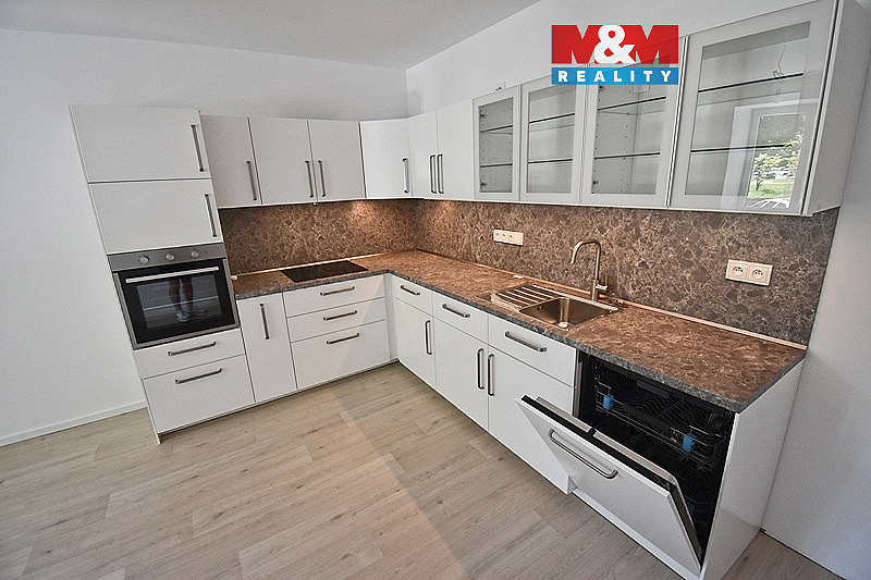 Pronájem bytu 3+1 97 m²