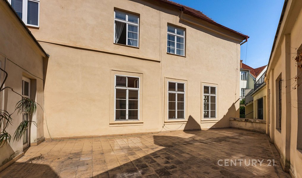 Prodej bytu 5+1 176 m², Praha – náhled fotky 22