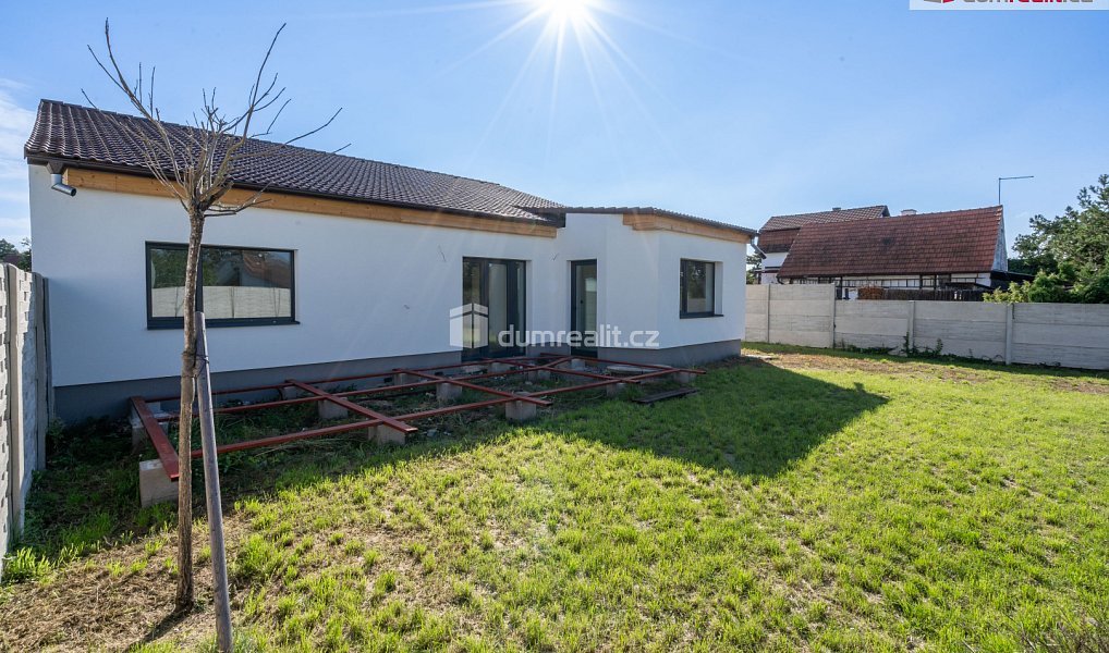 Prodej domu 460 m² s pozemkem 225 m², Vědomice – náhled fotky 33