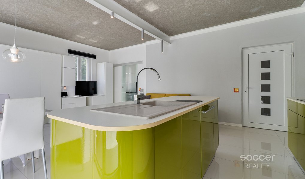 Pronájem bytu 1+kk 65 m², Vojkovice – náhled fotky 13