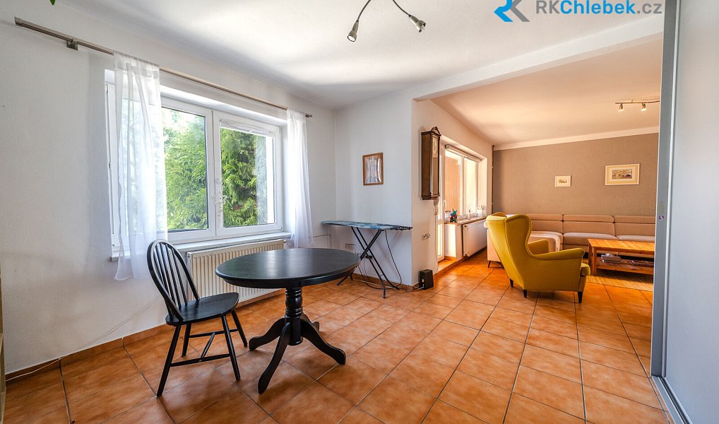 Prodej domu 268 m² s pozemkem 1 080 m², Kravaře – náhled fotky 8
