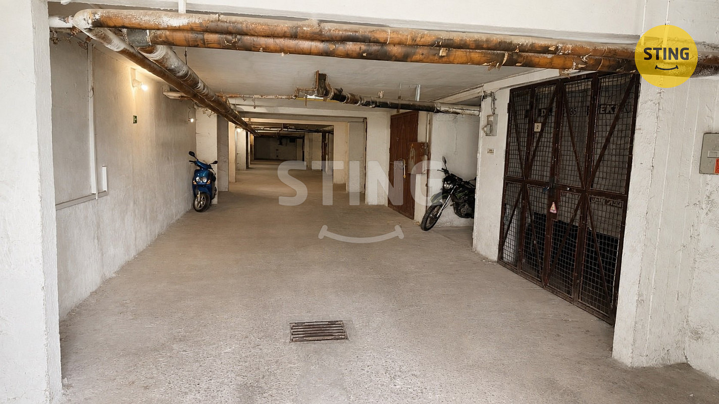 Prodej garáže v centru Třince, ul. kpt. Nálepky – fotografie 2