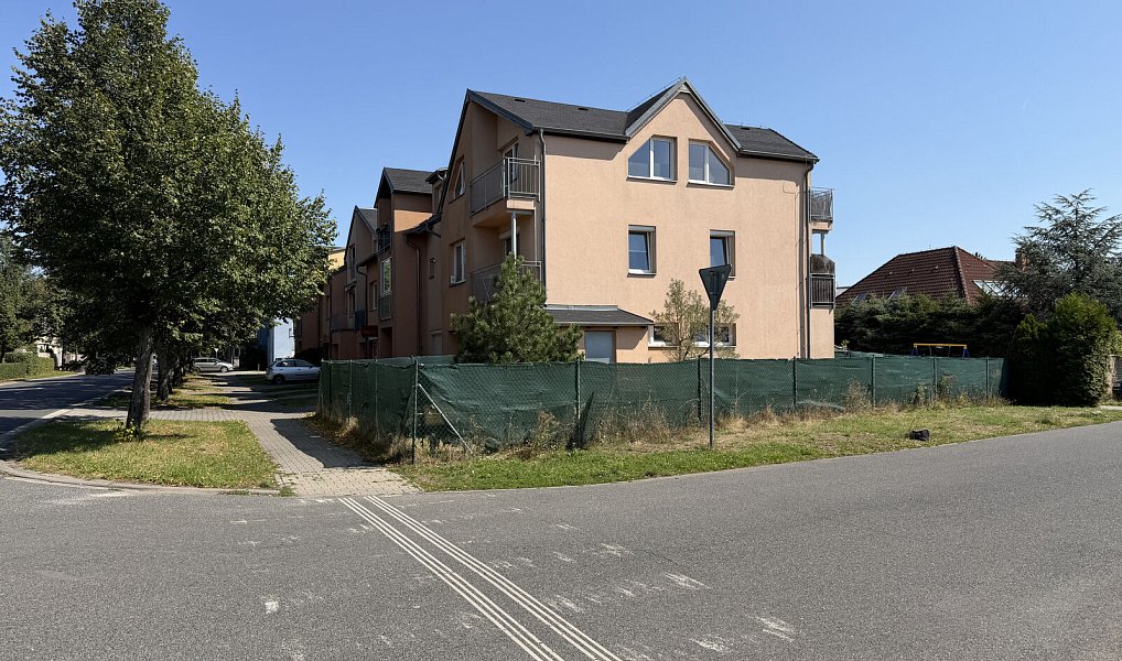 Prodej bytu 3+kk 74 m², Šestajovice – náhled fotky 31