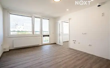 Prodej bytu 1+kk 32 m², Družby, Pardubice - Polabiny