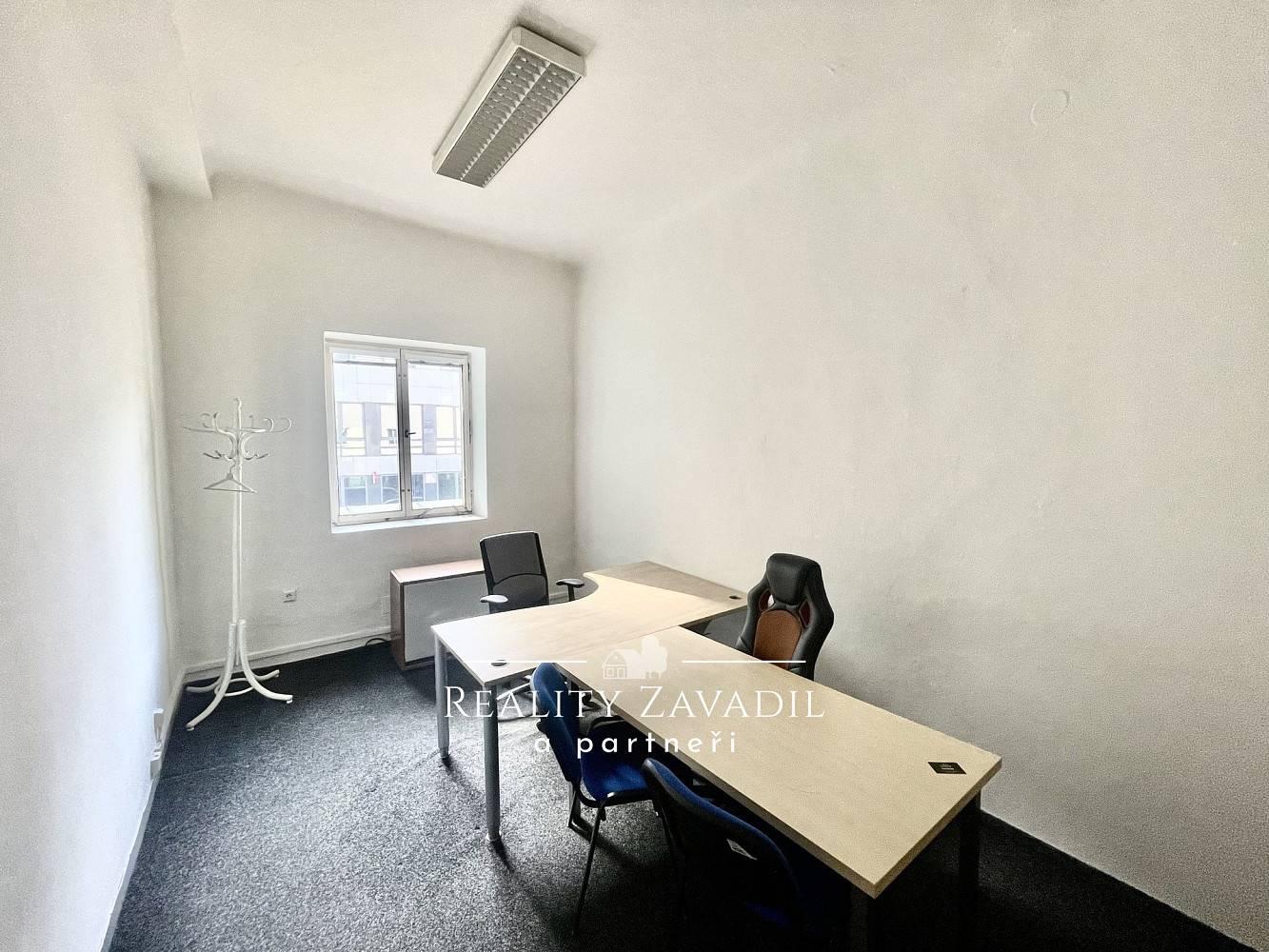 Pronájem kanceláře 17 m² – fotografie 4