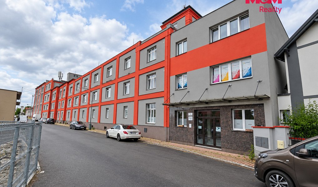 Pronájem kanceláře 208 m², Úvaly – náhled fotky 6