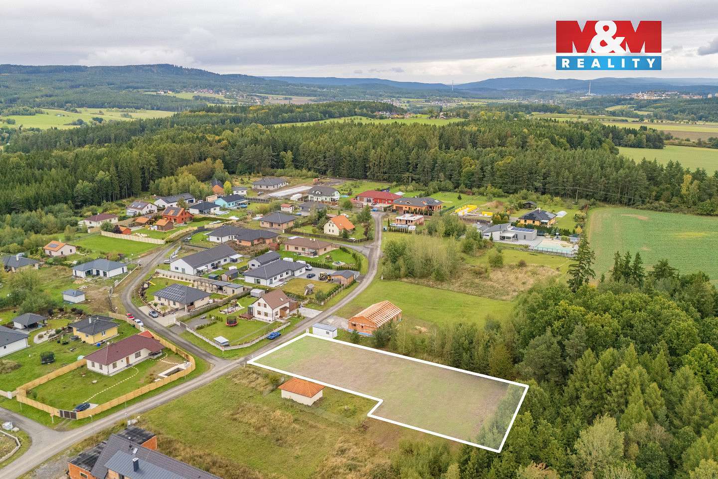 Prodej stavebního pozemku 1 816 m² – fotografie 2