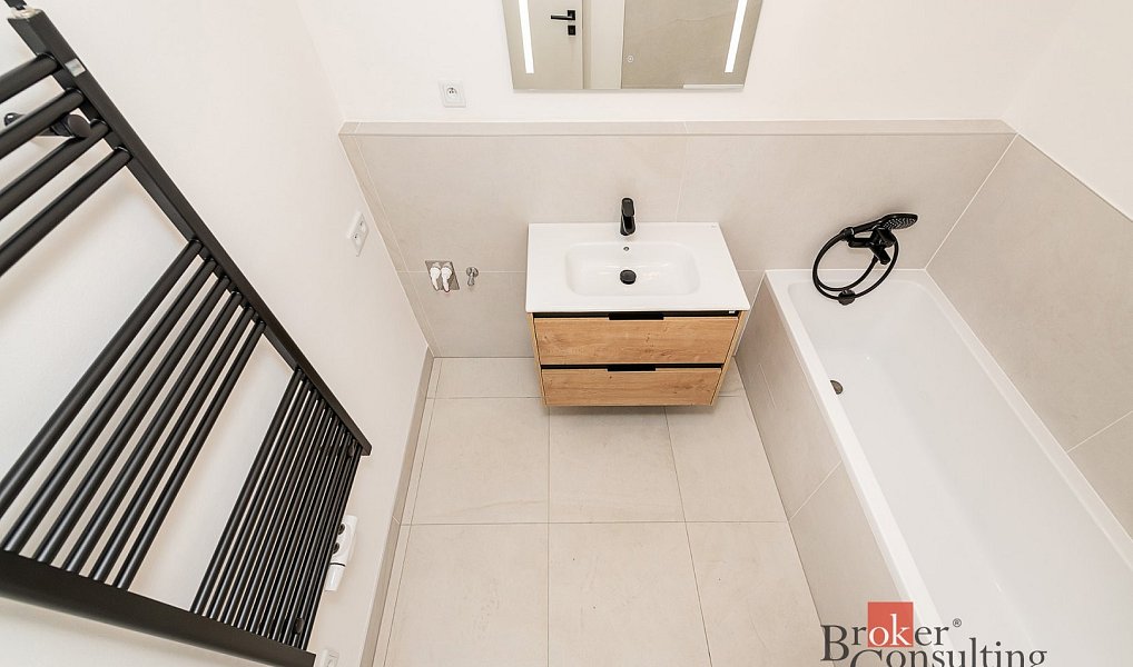 Pronájem bytu 2+kk 63 m², Plzeň – náhled fotky 9