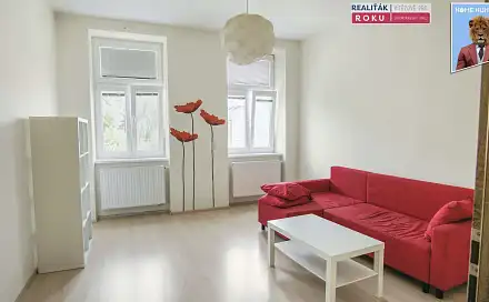 Pronájem bytu 1+1 37 m²
