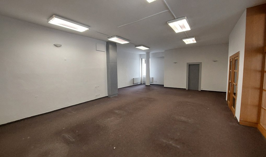 Pronájem obchodních prostor 88 m², Holešov – náhled fotky 2