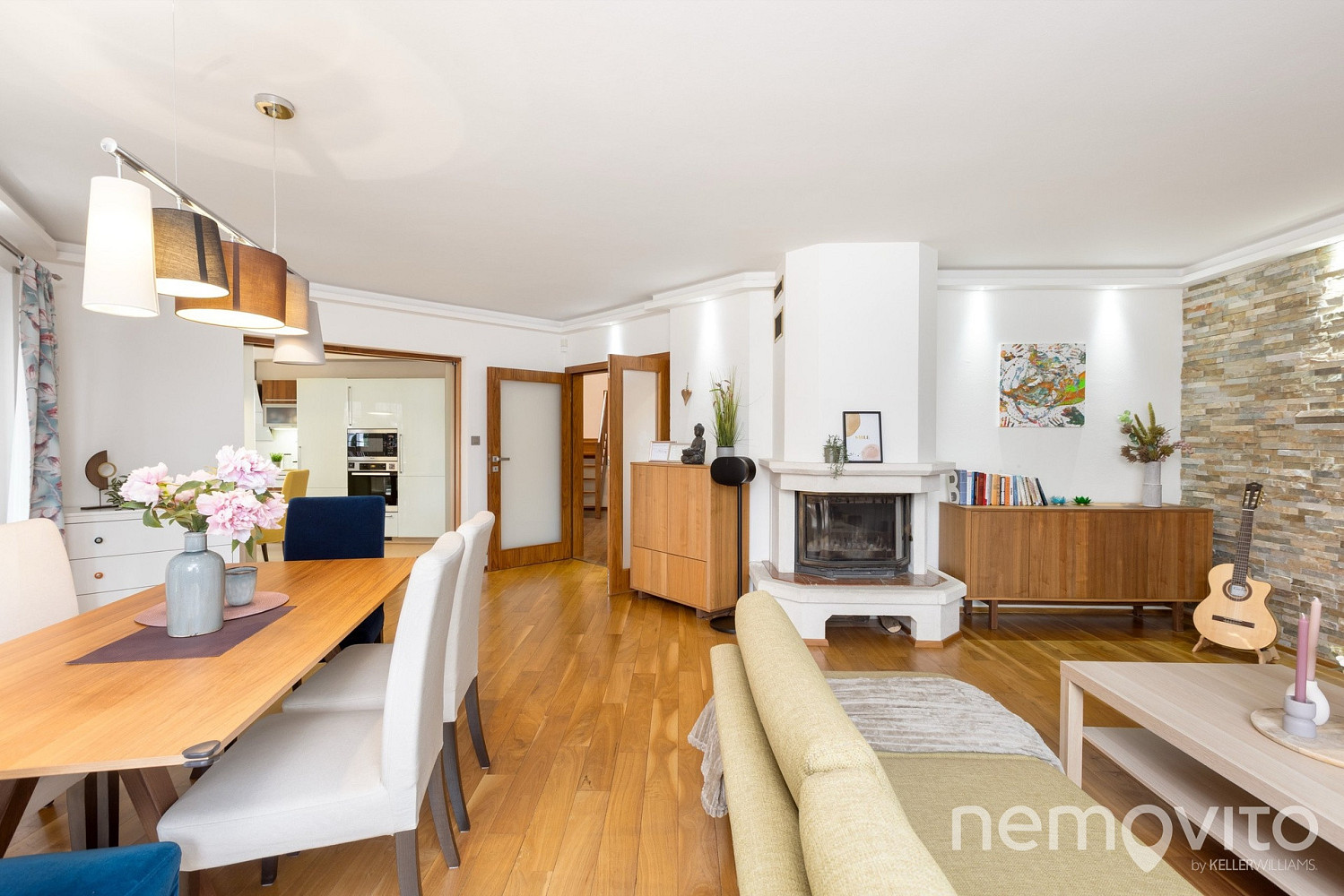 Prodej domu 230 m² s pozemkem 1 122 m² – pohled 4